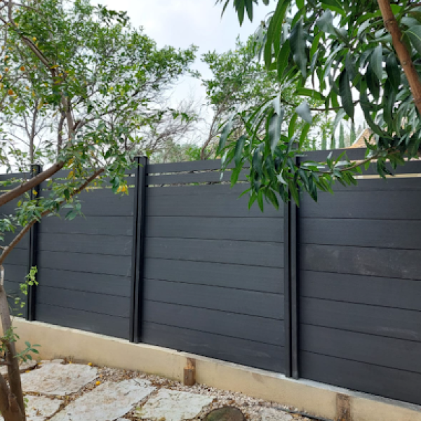 גדר פולימרית אפורה כהה, דגם משולב מבית אשטילר